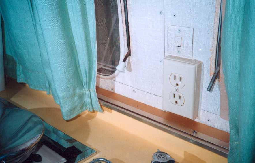 Caravel, window knob
